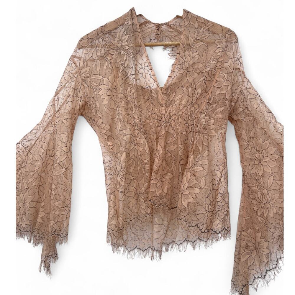 | 0 XS | ALICE MCCALL "love myself" lace floral blouse Feminine Top Bell Sleeve - Picture 4 of 6